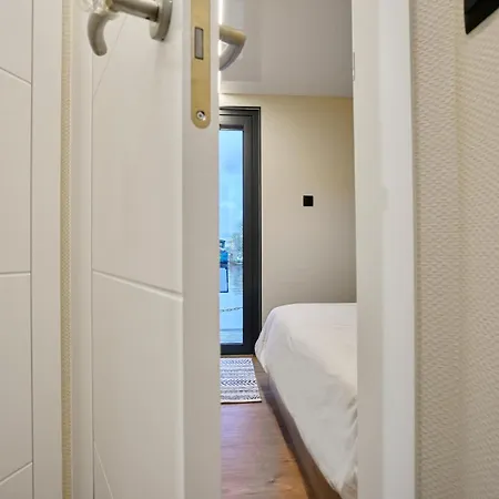 Boat'n Flandres - Houseboat Rooftop Proche Lille Botel *