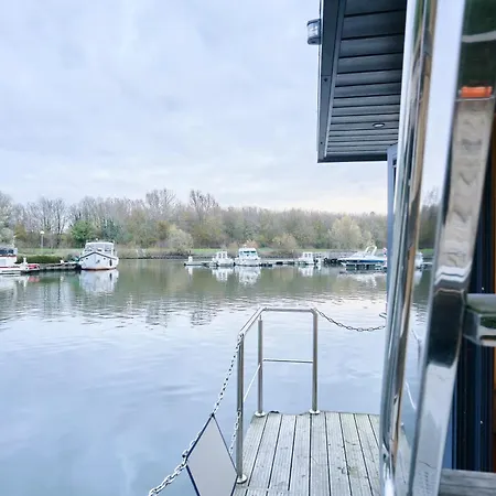 Boat'n Flandres - Houseboat Rooftop Proche Lille Botel *