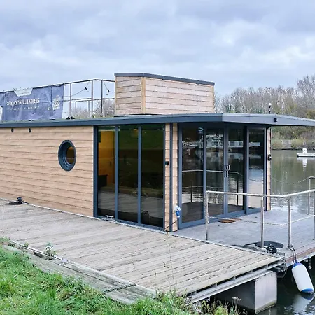 Boat'n Flandres - Houseboat Rooftop Proche Lille Botel *