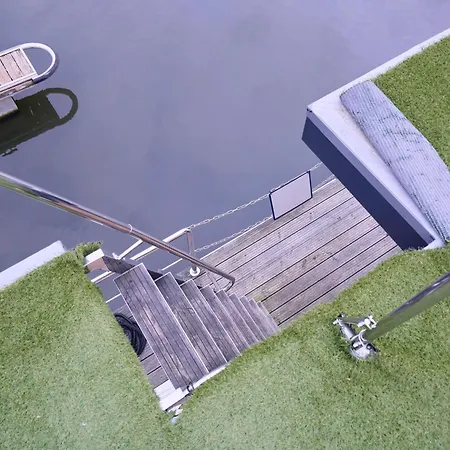 Boat'n Flandres - Houseboat Rooftop Proche Lille Botel Deulemont