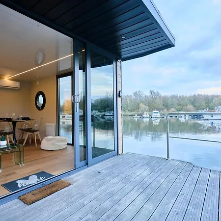 Botel Boat'n Flandres - Houseboat Rooftop Proche Lille Deulemont