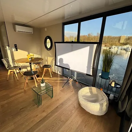 Boat'n Flandres - Houseboat Rooftop Proche Lille Botel Deulemont